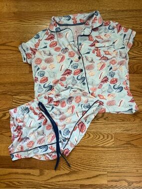 Seashell and Beach Pajama Set in Light Blue, Coral and Navy size M